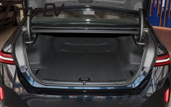 is the bmw i5 electric is the bmw i5 electric